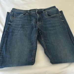 The Perfect Jean - 32*30 - slim fit - great condition